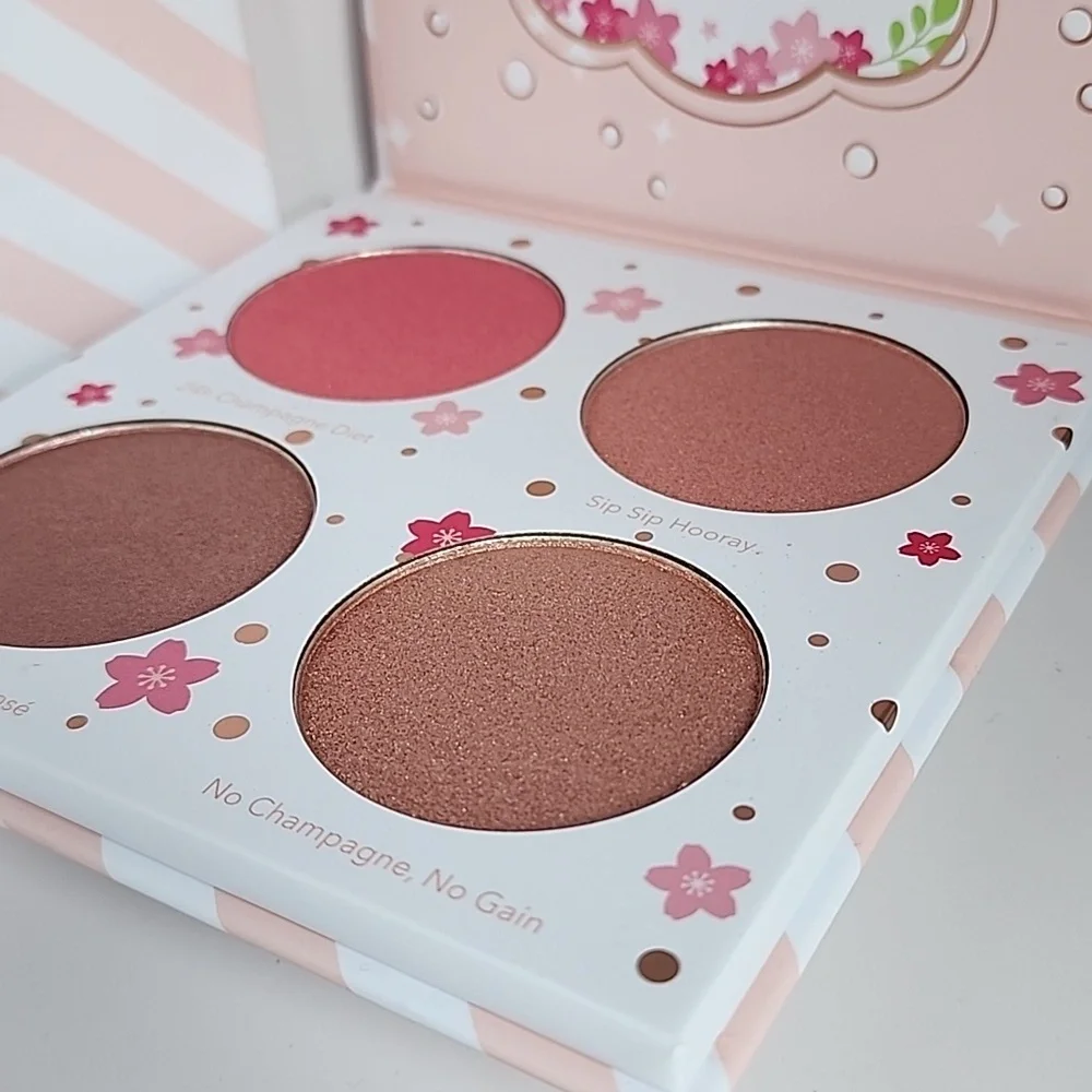 Beauty Bakerie Cotton Candy Champagne Blushlighter Palette